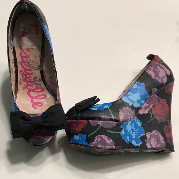 Betseyville shoes - Picture 2 of 4